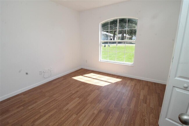 Building Photo - 439 Gentle Breeze Dr