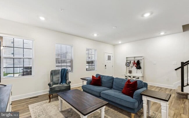 Building Photo - 45455 Concord Wy