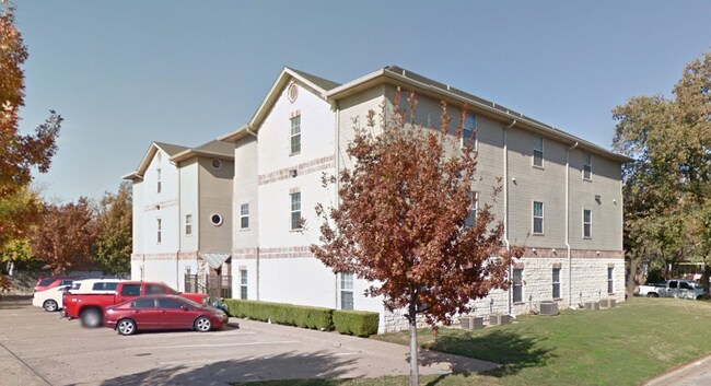Building Photo - 2021 S 8th St