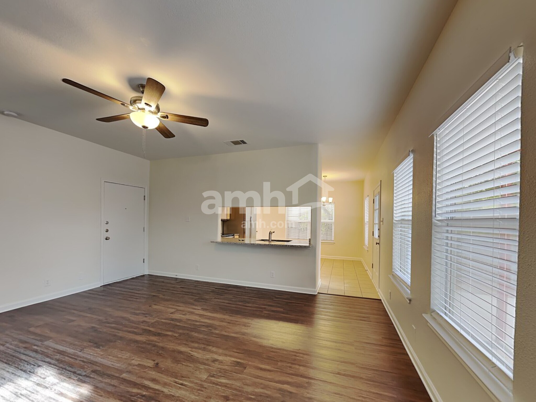 Building Photo - 22234 Goldcrest Run