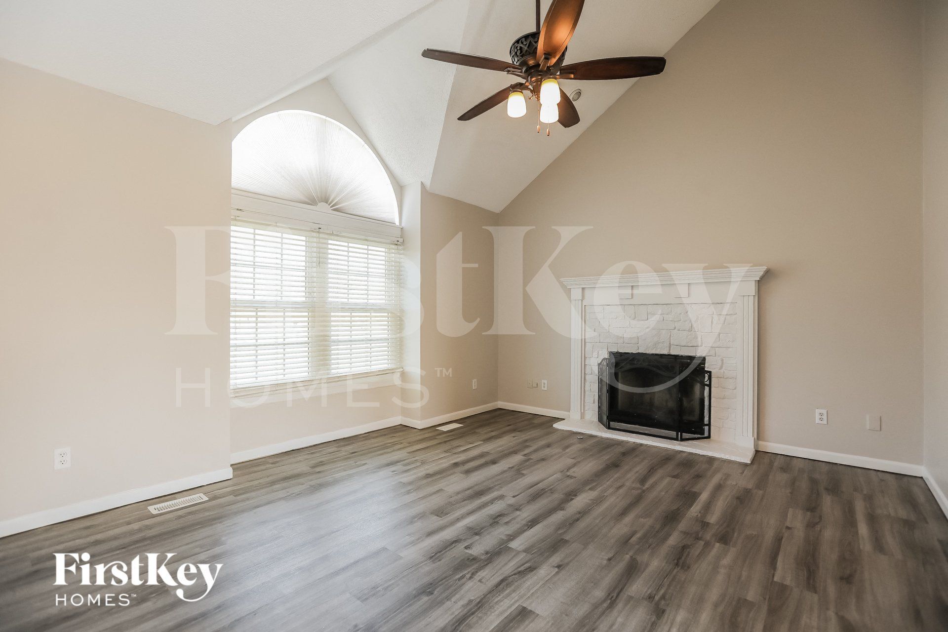 Building Photo - 1009 Peggy Dr