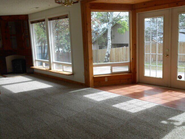 Building Photo - 61360 Keelally Ct