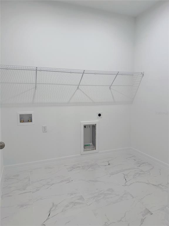 Building Photo - 13047 Pergola Ave