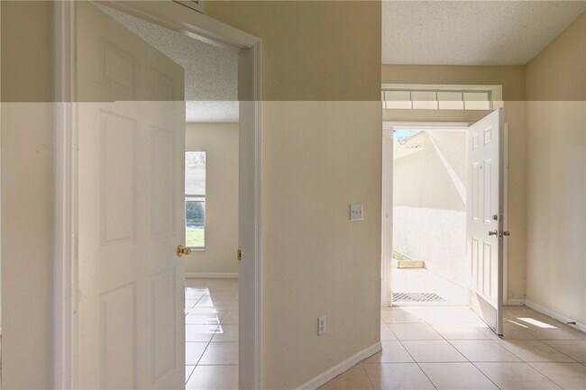 Building Photo - 573 Belfast Terrace