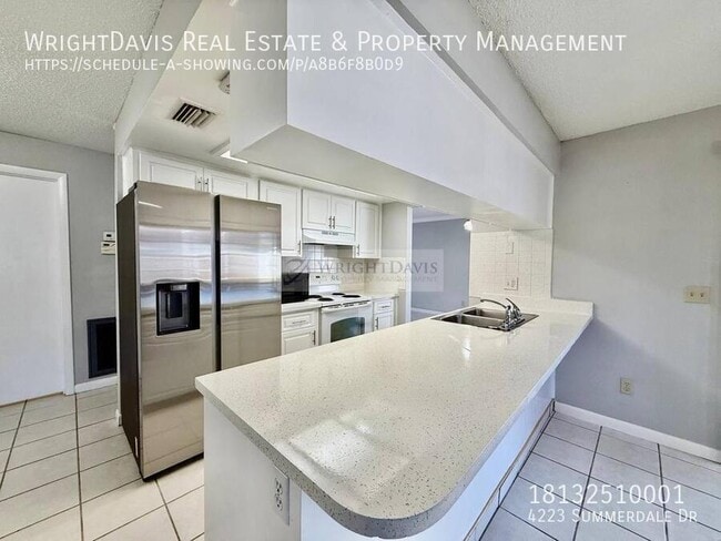 Building Photo - 4223 Summerdale Dr