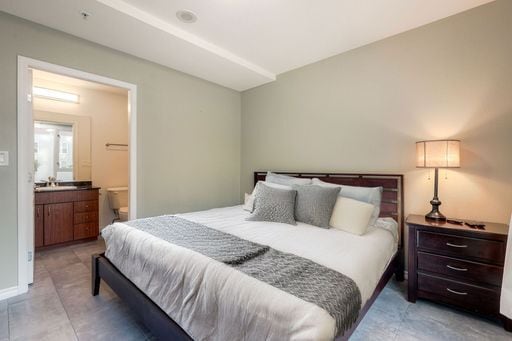 Building Photo - San Diego- Downtown- La Vita – Little Italy Condo- Split Level Style New Year Move In Special