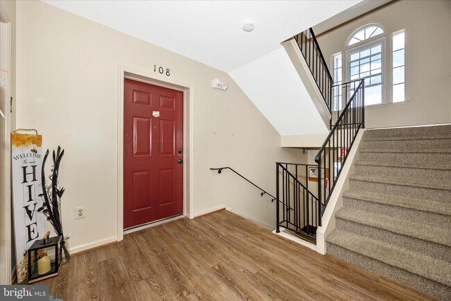 Building Photo - 615 Himes Ave