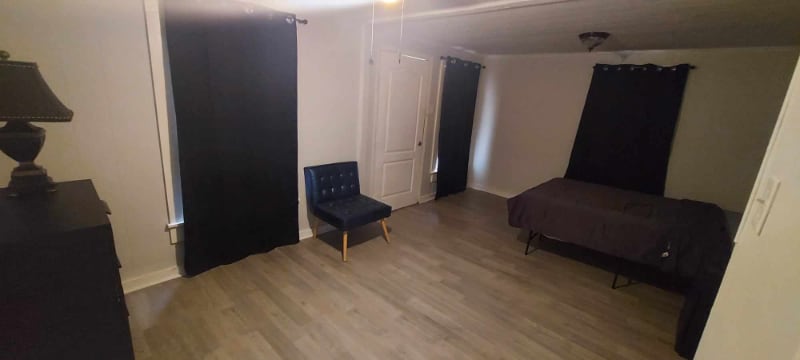 Building Photo - 2026 N Ross Ave