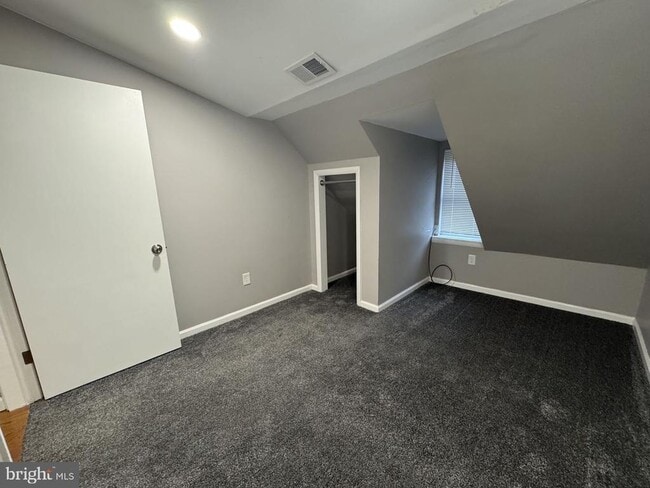 Building Photo - 146 South St