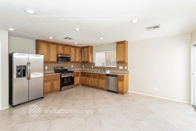 Building Photo - 4535 Pommerelle St