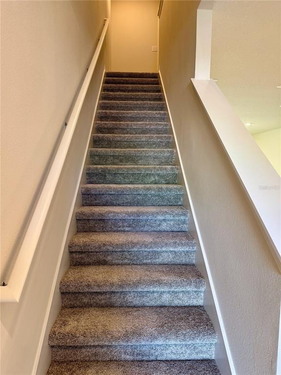 Building Photo - 3059 Emerald Acrs Ln