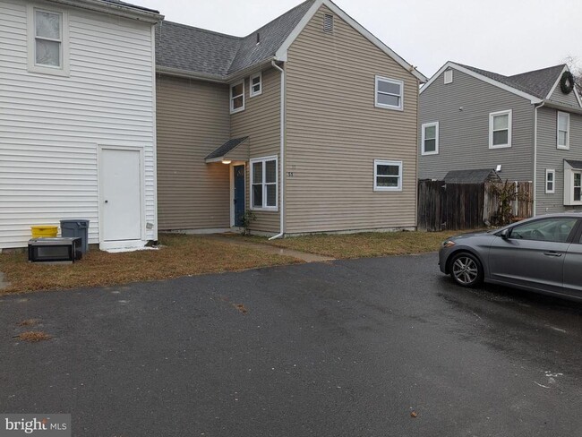 Primary Photo - 51 Noble Rd