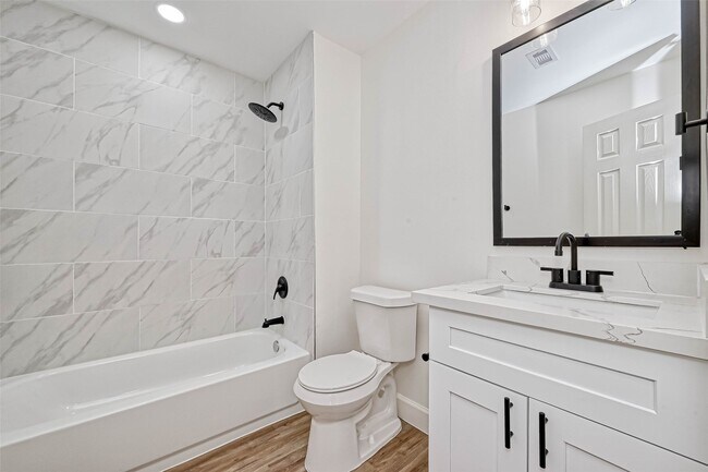 Building Photo - 5609 Denmark St