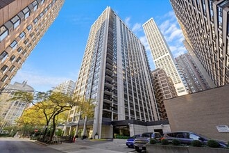 Building Photo - 222 E Pearson St