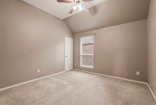 Building Photo - 2935 Fair Chase Dr