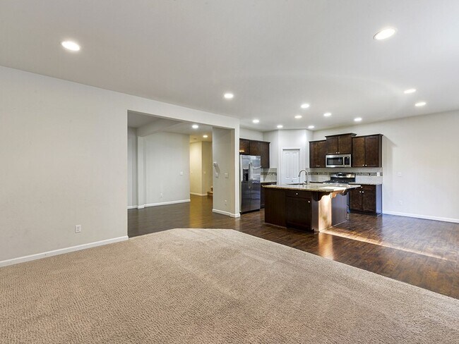 Building Photo - Application Approved - Stunning 4+ Bedroom 2.5 Bath Lea Hill, Auburn
