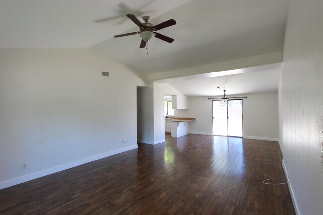 Building Photo - 24730 Cornstalk Rd