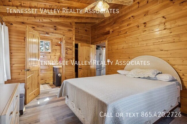 Building Photo - 2050 Chapel Rd