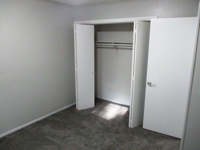 Building Photo - 1008 Charlotte Dr