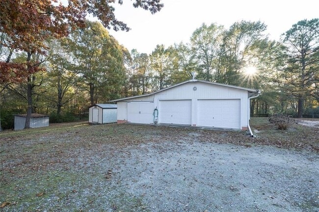 Building Photo - 6822 Wallis Rd