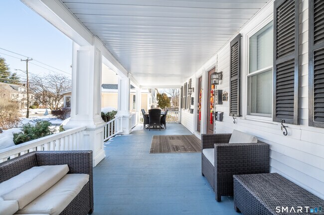 Building Photo - 1701 Boulevard