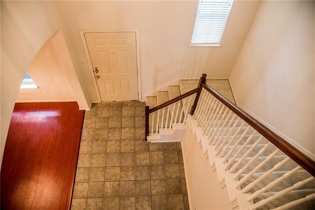 Building Photo - 8240 Fountain Ridge Dr