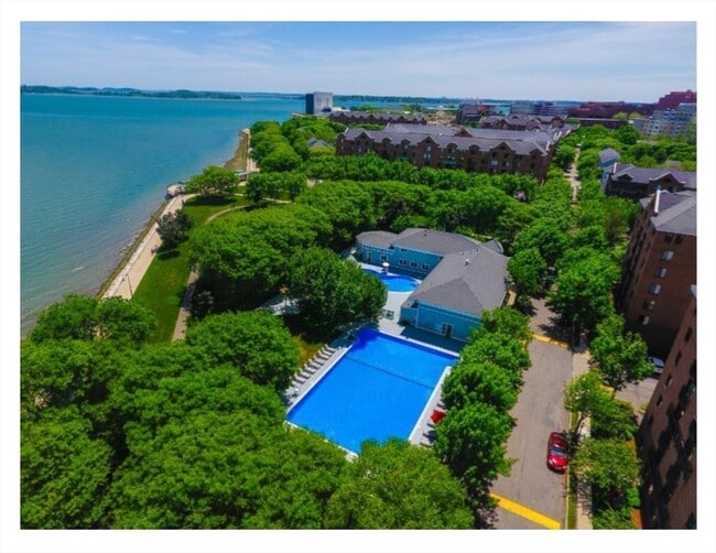 Building Photo - 100 Ocean View Dr