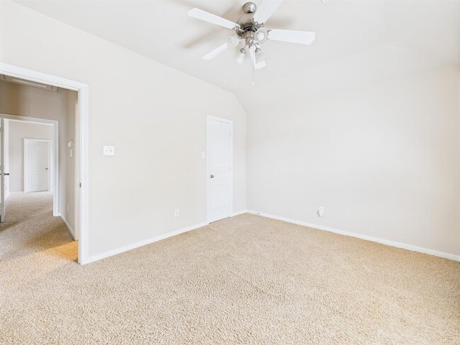 Building Photo - 26306 Shady Walk Ln