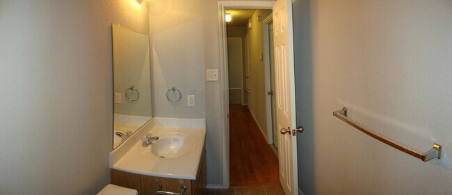 Building Photo - 3-Bedroom House for Rent in Killeen