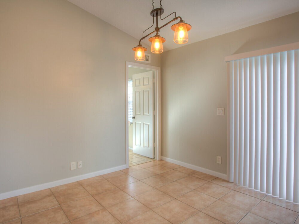 Building Photo - 9506 Burlington Pl