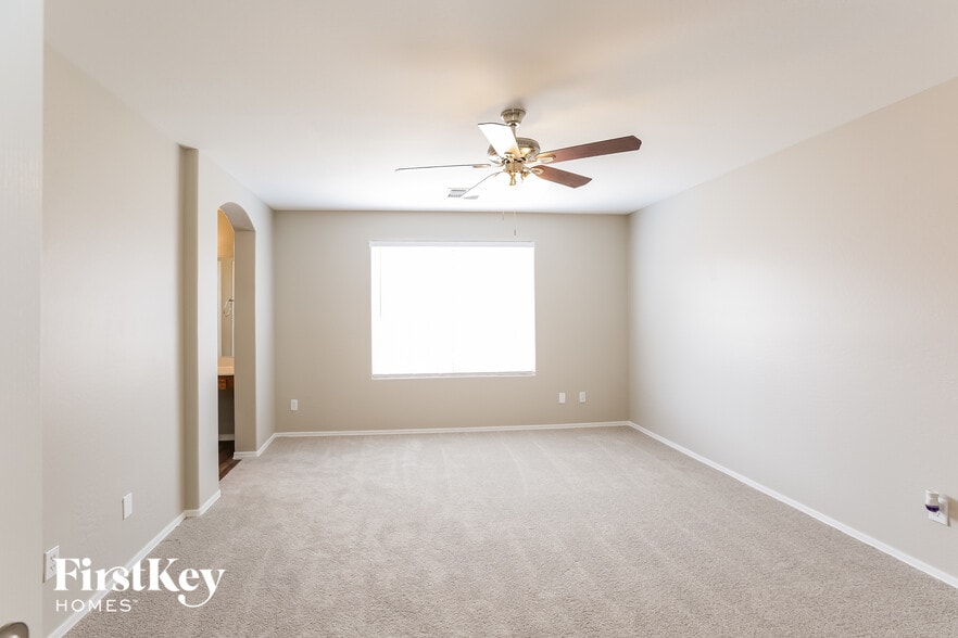 Building Photo - 2003 W Burgess Ln