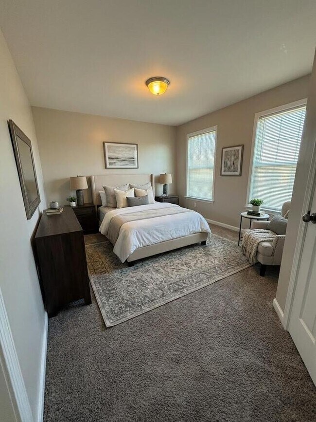 Building Photo - Single Family Home