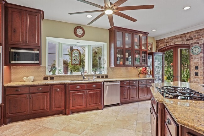 Building Photo - 5 Harbor Ln