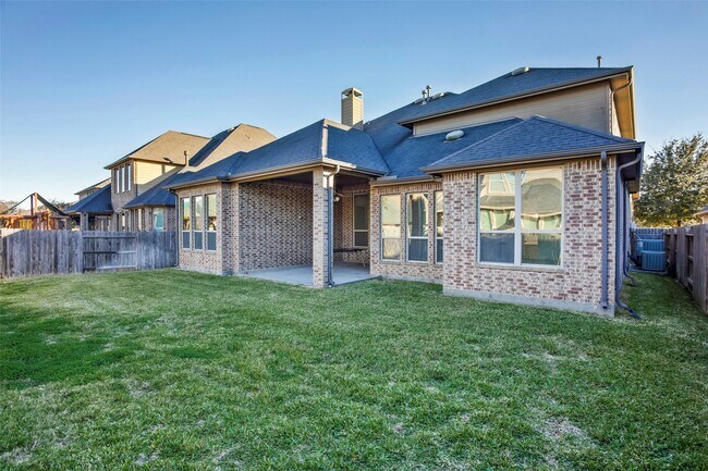 Building Photo - 29110 Davenport Dr
