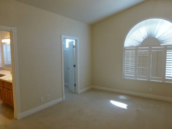 Building Photo - Coming Soon! Beautiful and Spacious 4 Bedr...