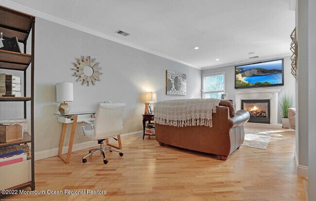 Building Photo - 17 Nutmeg Ct