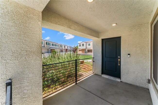 Building Photo - 3545 Golden Chariot Ave