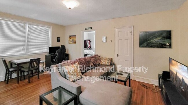Building Photo - 2705 Hanover Ave