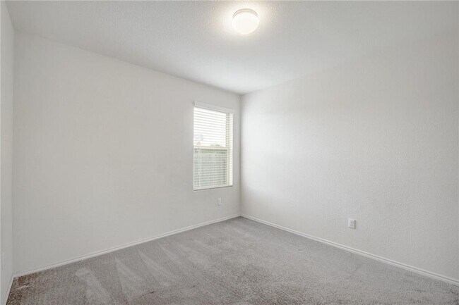 Building Photo - 21716 Windmill Ranch Ave