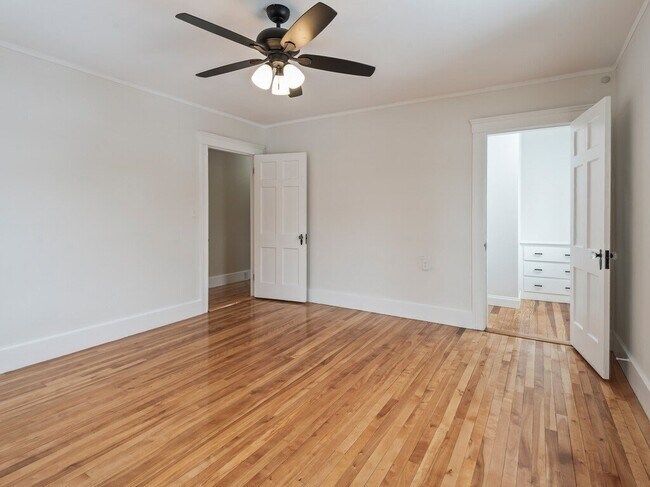 Building Photo - 4321 S Stonington Ln