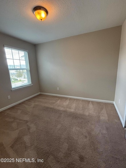 Building Photo - 673 Reese Ave