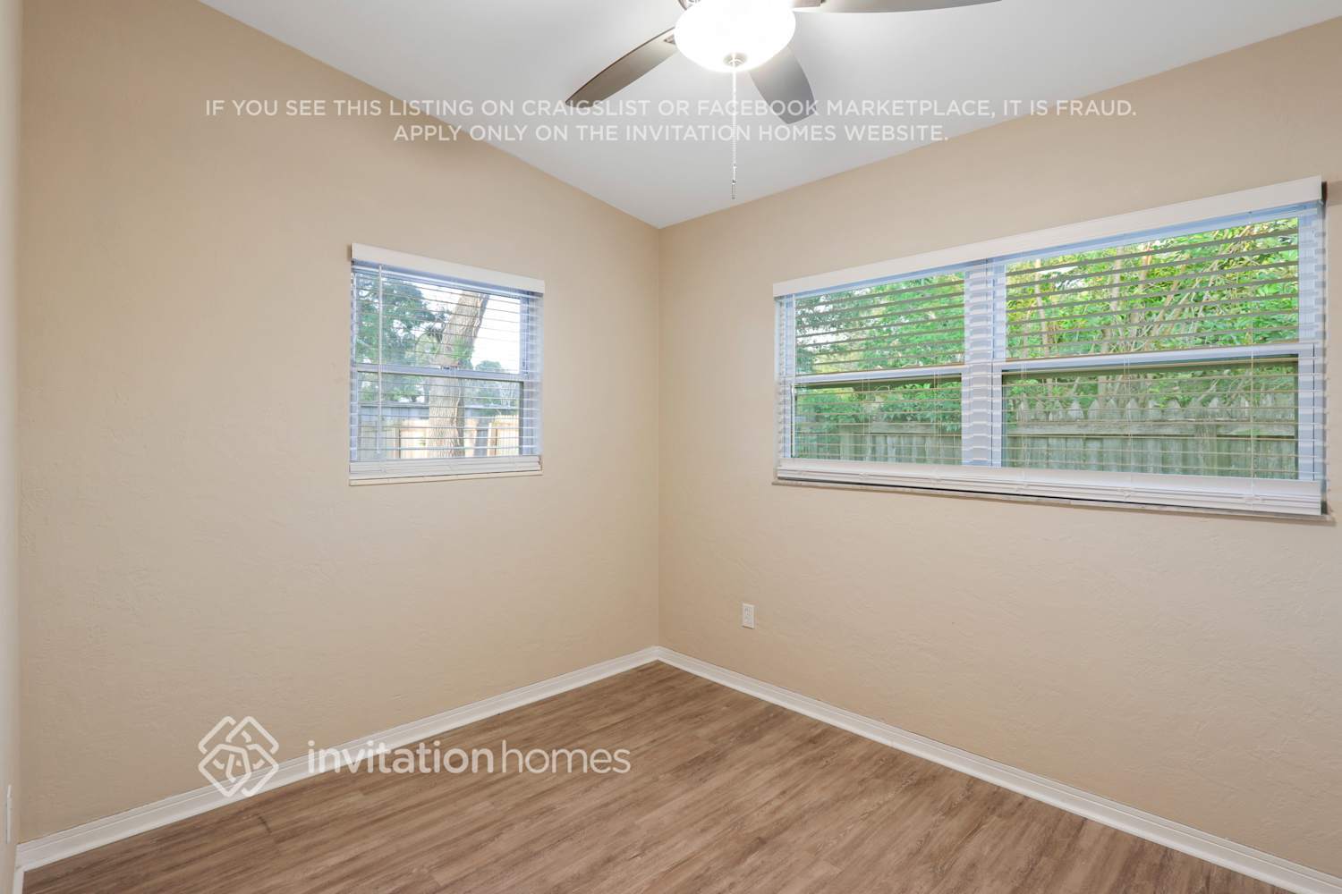 Building Photo - 1320 54th Ave N