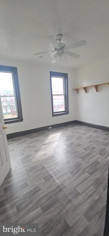 Building Photo - 3258 N Park Ave