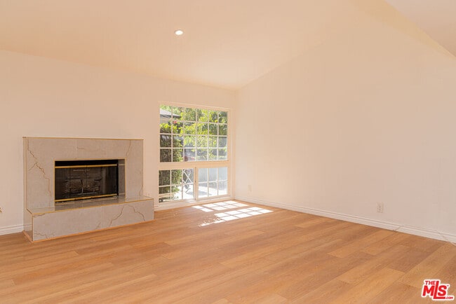 Building Photo - 24316 Burbank Blvd