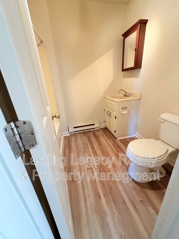 Building Photo - 510 Alexander St