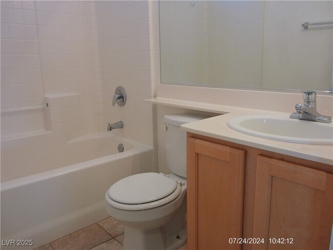 Building Photo - 5834 Farmhouse Ct