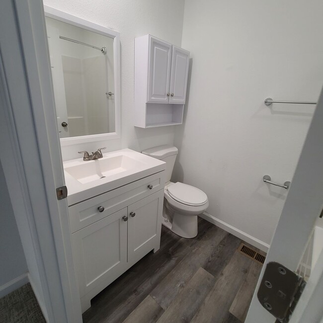 Building Photo - Townhomes Now Available in Strafford MO!