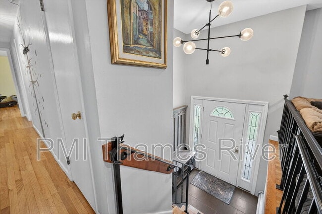 Building Photo - 74 Hurlburt St