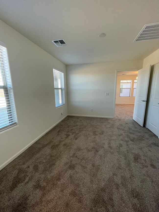 Building Photo - 1118 Helsing Rd