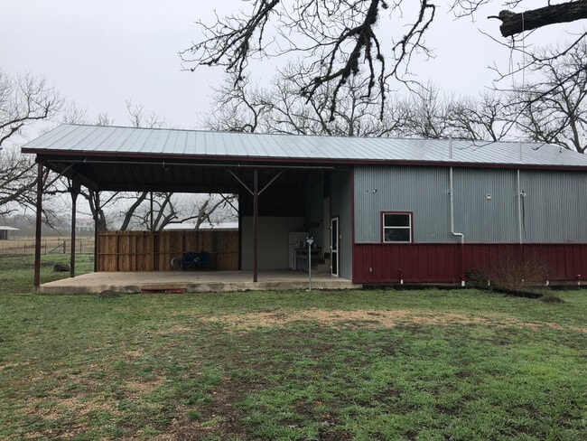 Building Photo - 200 Saddleback Ridge Trl